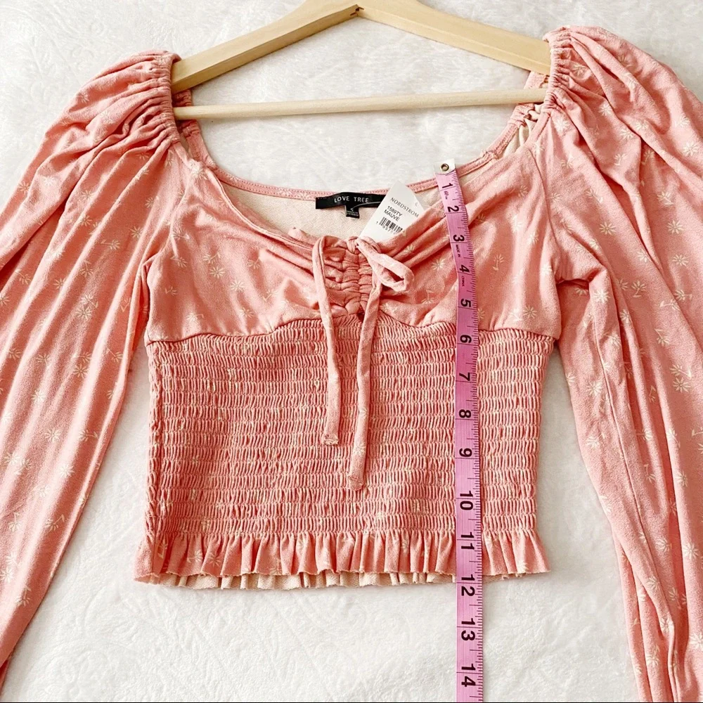 NWT Pink & White Floral Print Smocked Waist Cropped Blouse